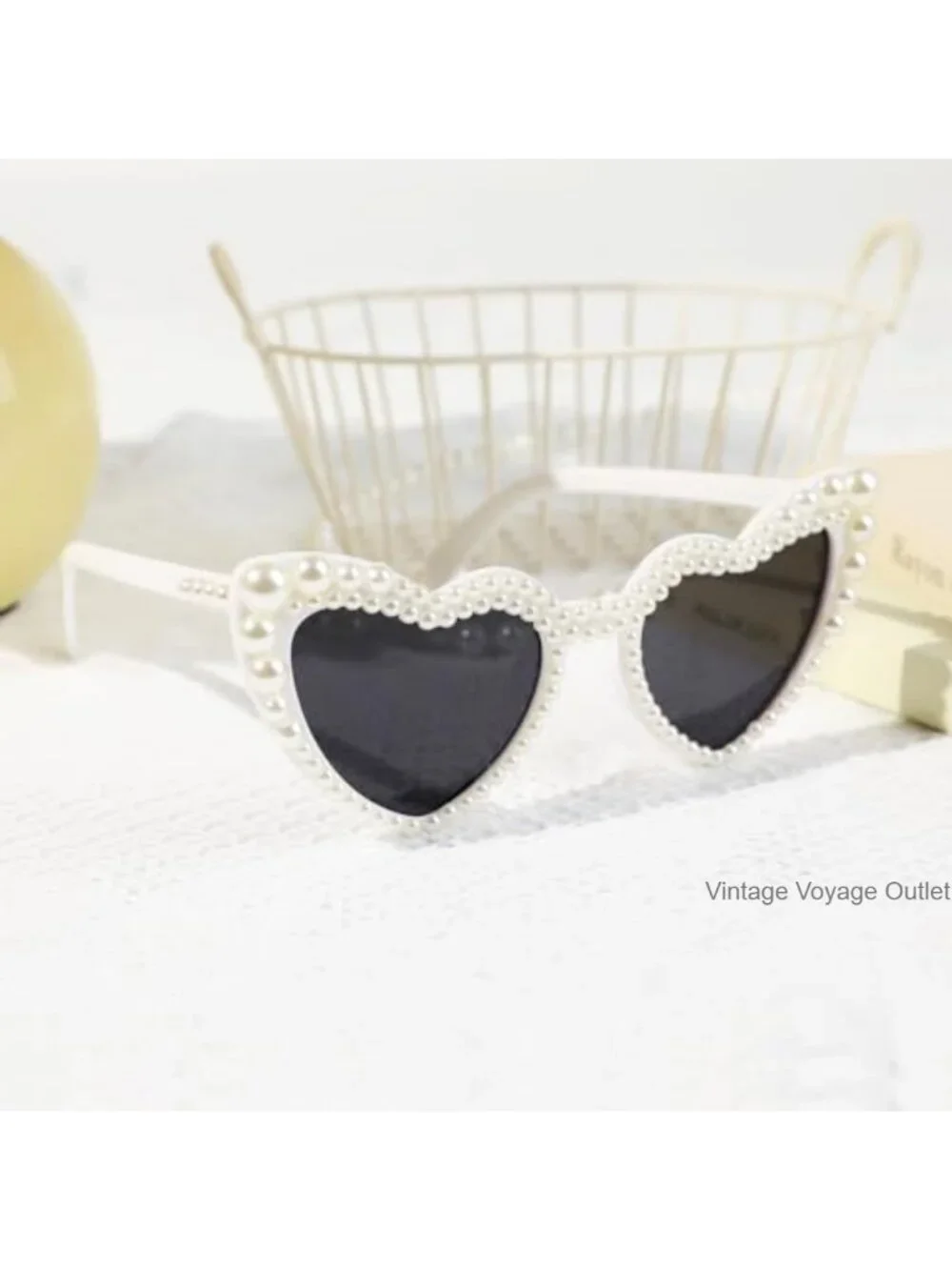 Heart Sunglasses for Women Cute Love Eye Protection UV Blocking Retro Party